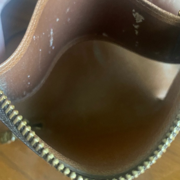 Louis Vuitton Monogram Zip Around Multicles 6 Key Holder - Picture 16 of 16